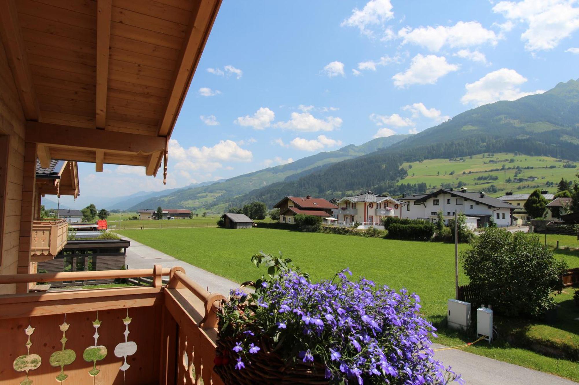 נידרנסיל Alpen Chalets Zell Am See מראה חיצוני תמונה